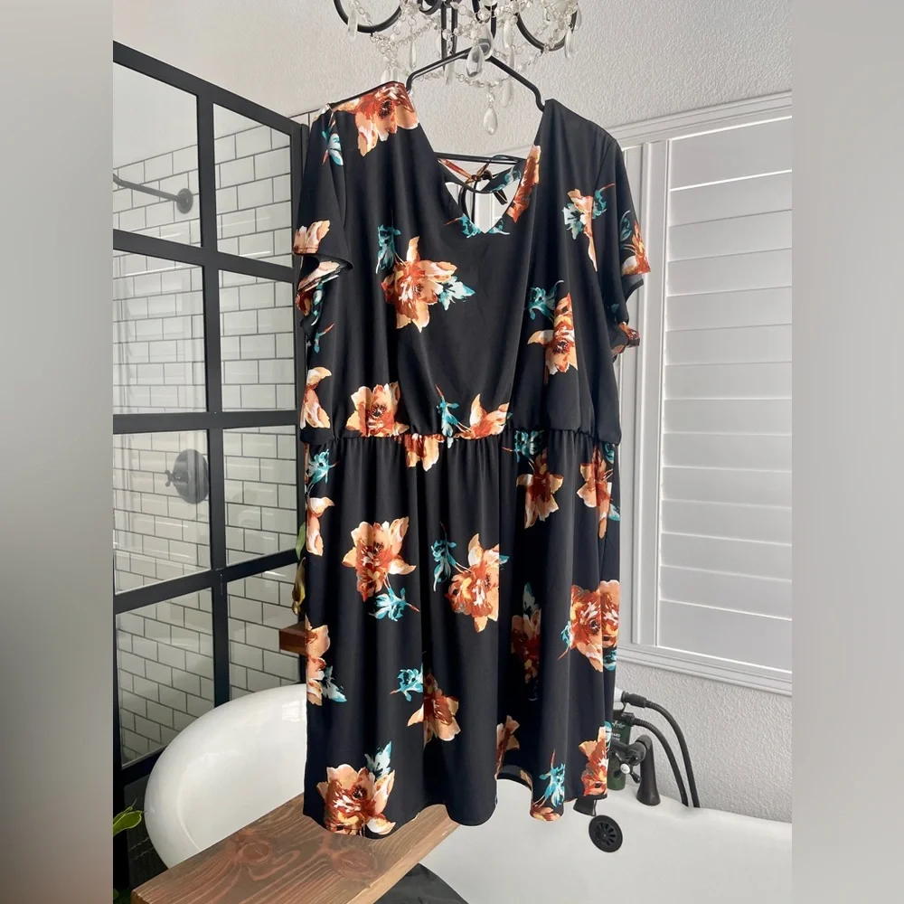 Maurices Flora V-neck Ruffled Sleeve Dress Size 2 - Picture 1 of 6